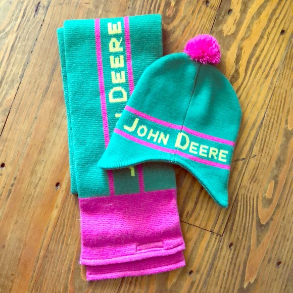 Matching hat and scarf NWOT - Picture 1 of 1